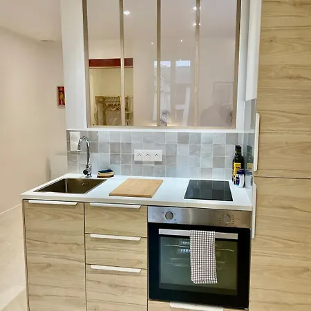 Ultra Centre - Jacuzzi & Videoprojecteur