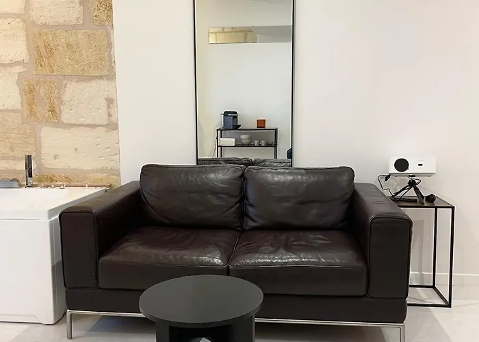 Ultra Centre - Jacuzzi & Videoprojecteur