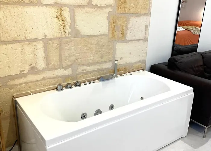 Ultra Centre - Jacuzzi & Videoprojecteur *