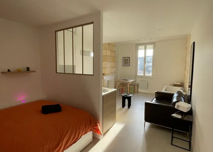 Ultra Centre - Jacuzzi & Videoprojecteur