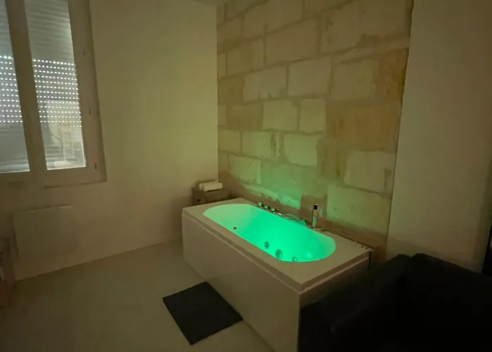 Ultra Centre - Jacuzzi & Videoprojecteur Апартаменты Либурн